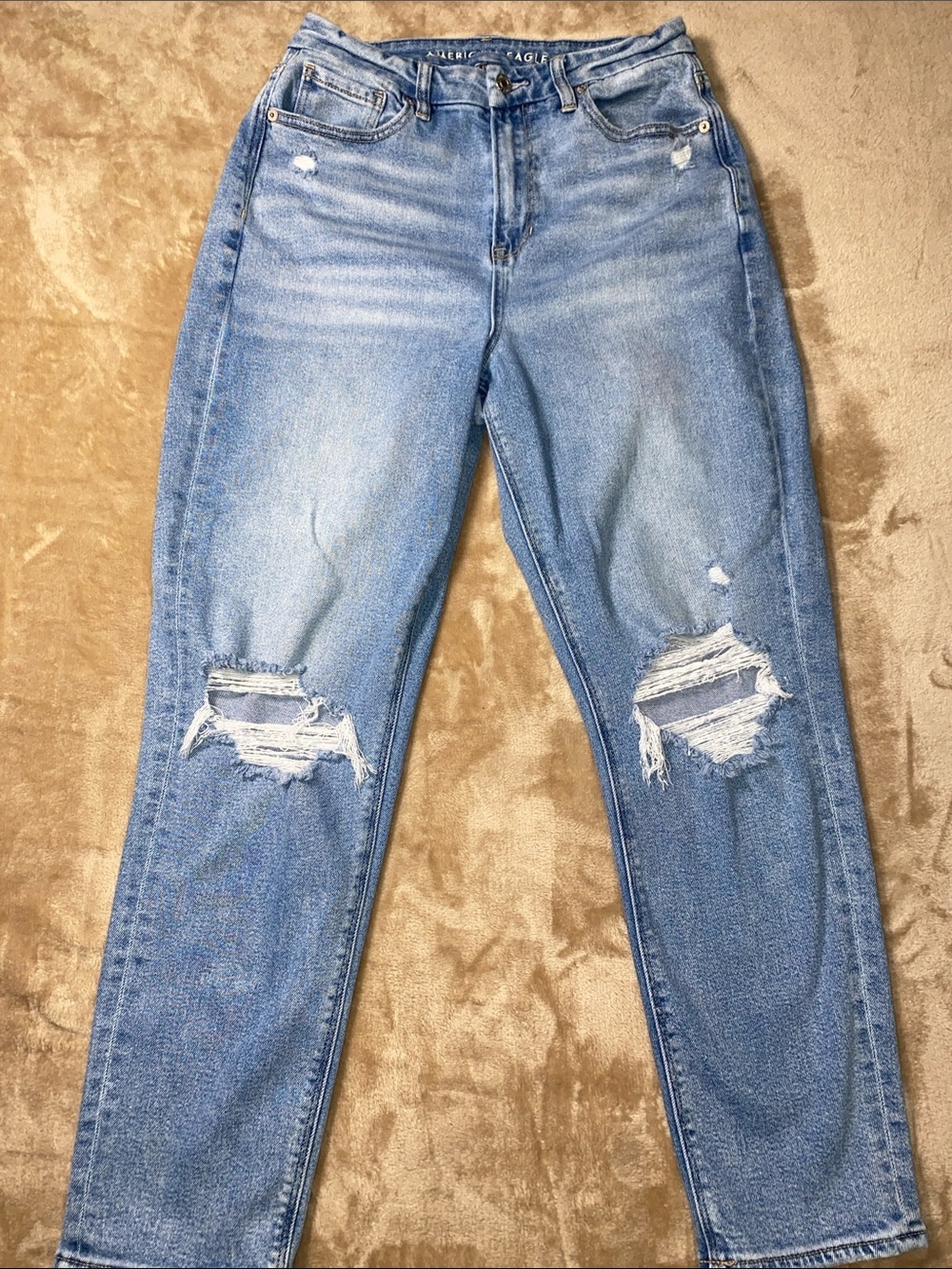 American Eagle Outfitters Light Blue Distressed Mom Jeans
